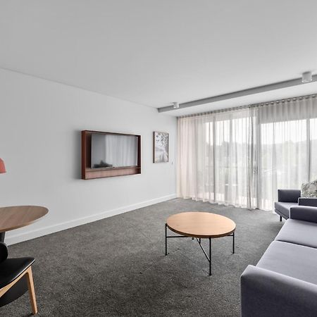 Balgownie Estate Yarra Valley Yarra Glen Buitenkant foto A staged living room