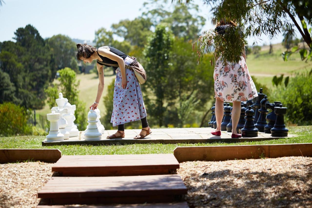 Balgownie Estate Yarra Valley Yarra Glen Buitenkant foto The giant chess set at the Hunter Valley Gardens