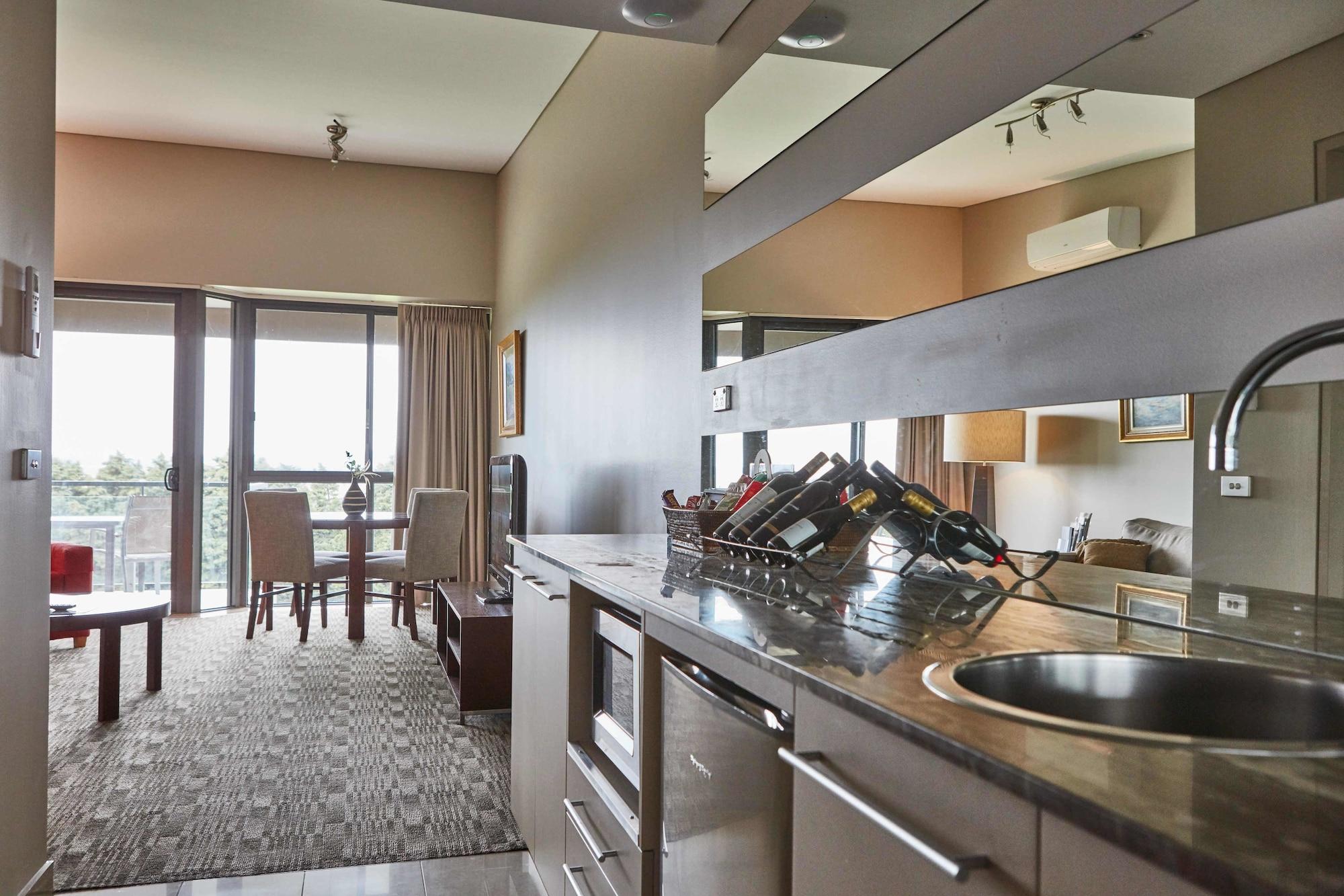Balgownie Estate Yarra Valley Yarra Glen Buitenkant foto A kitchen in a typical apartment