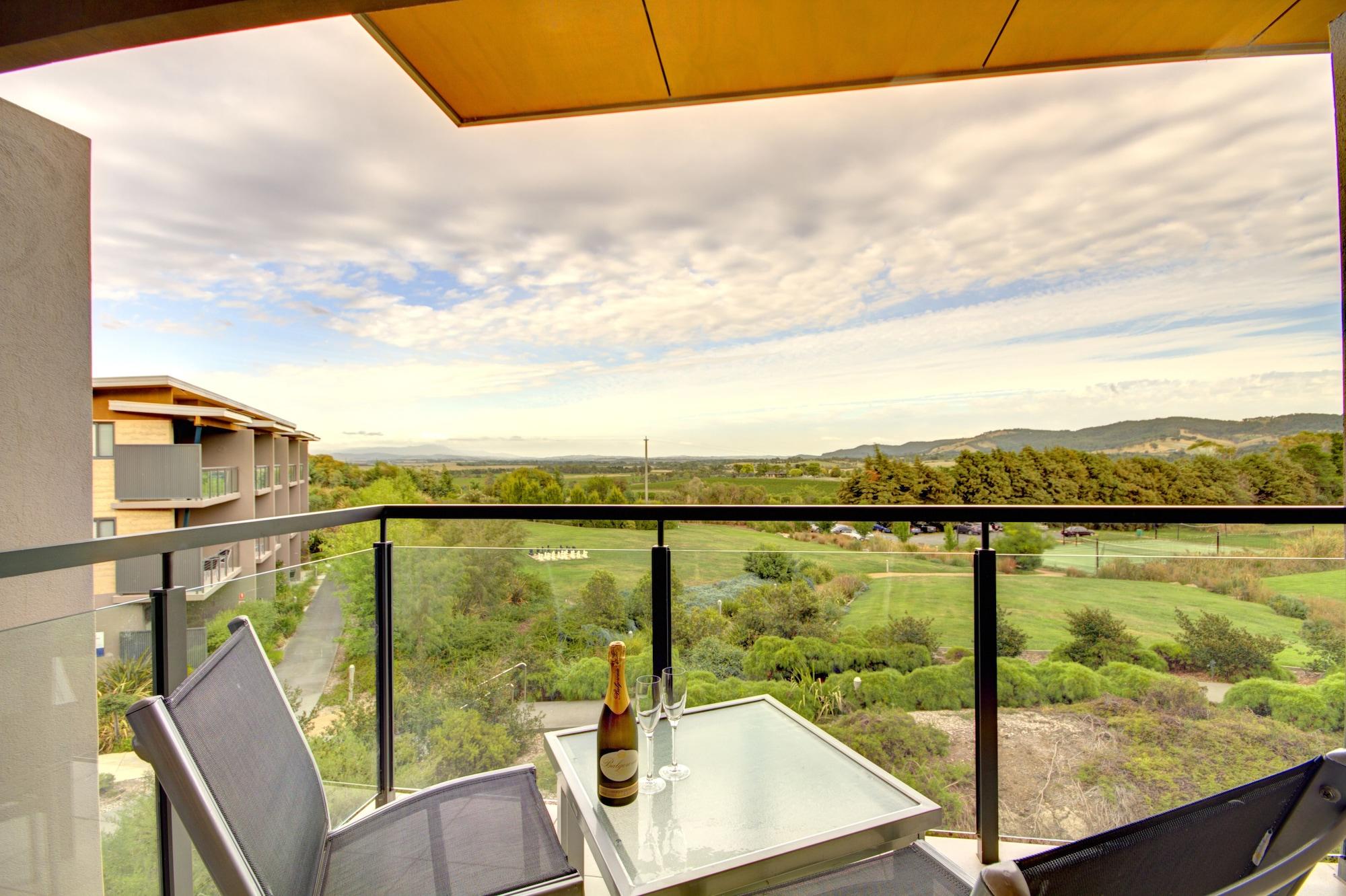 Balgownie Estate Yarra Valley Yarra Glen Buitenkant foto A view from a balcony