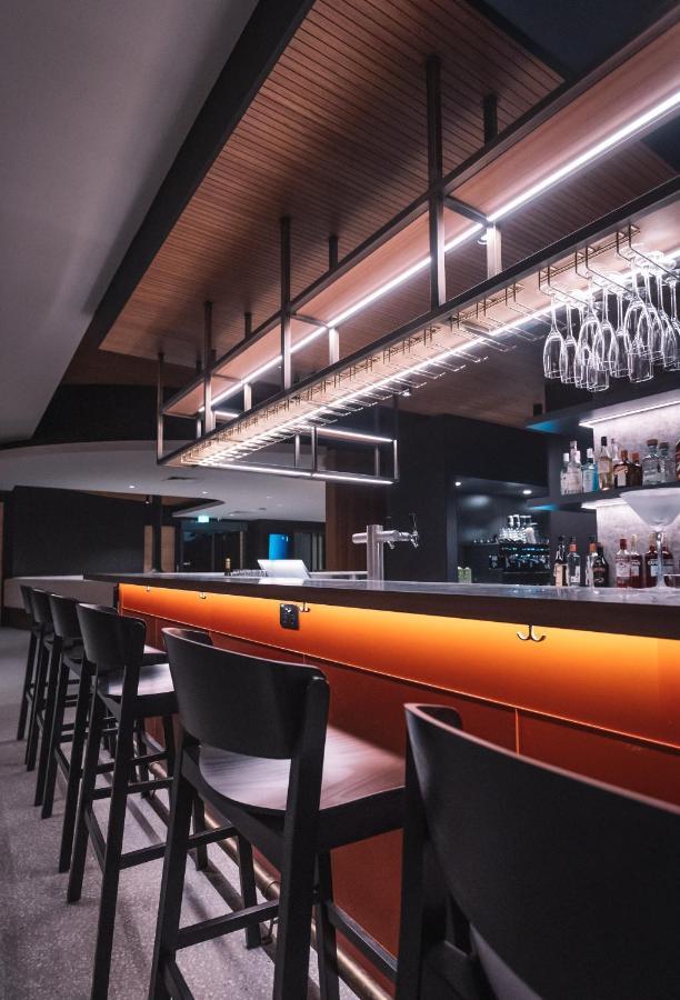Balgownie Estate Yarra Valley Yarra Glen Buitenkant foto The bar at the new terminal