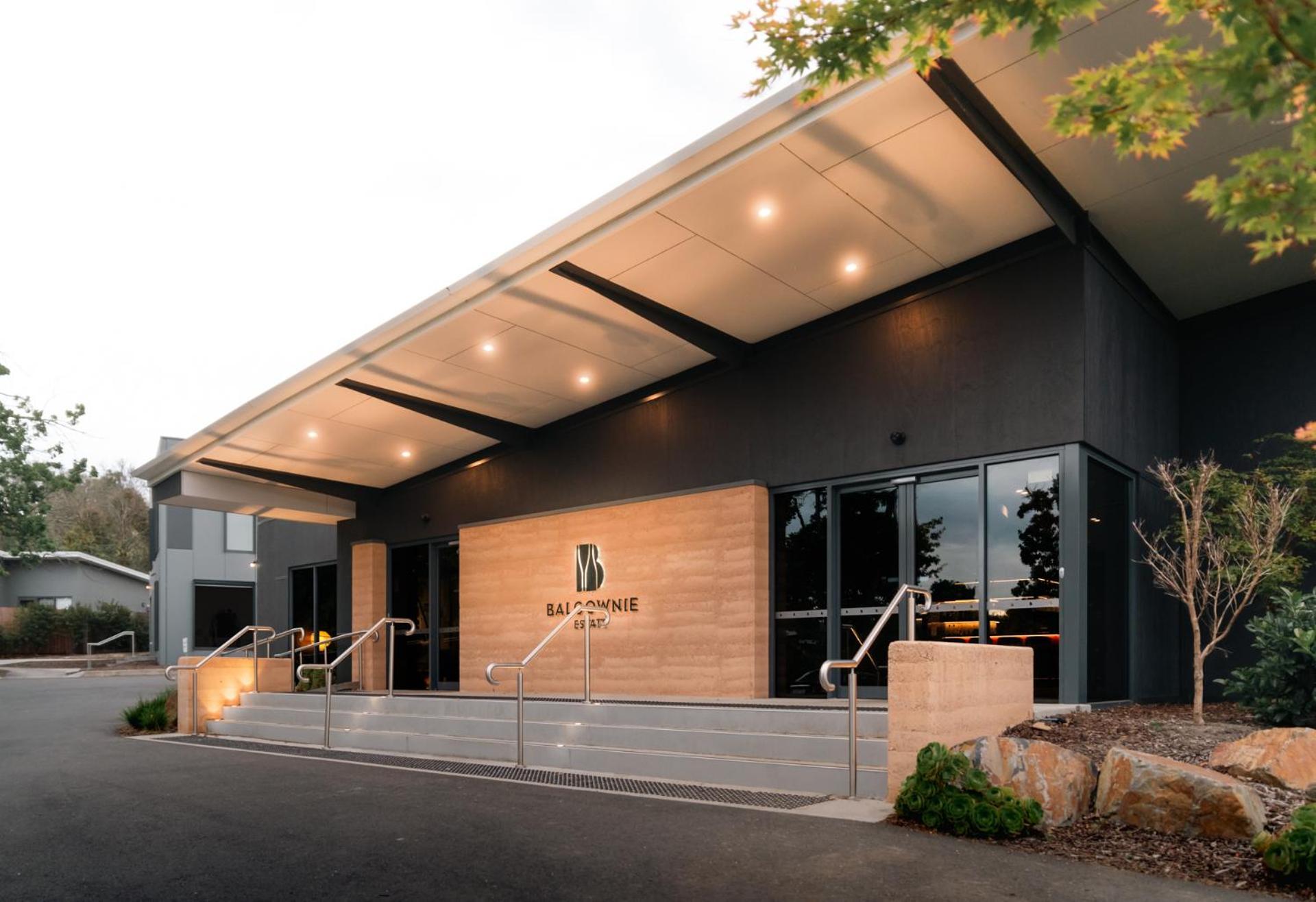 Balgownie Estate Yarra Valley Yarra Glen Buitenkant foto The entrance to the new building