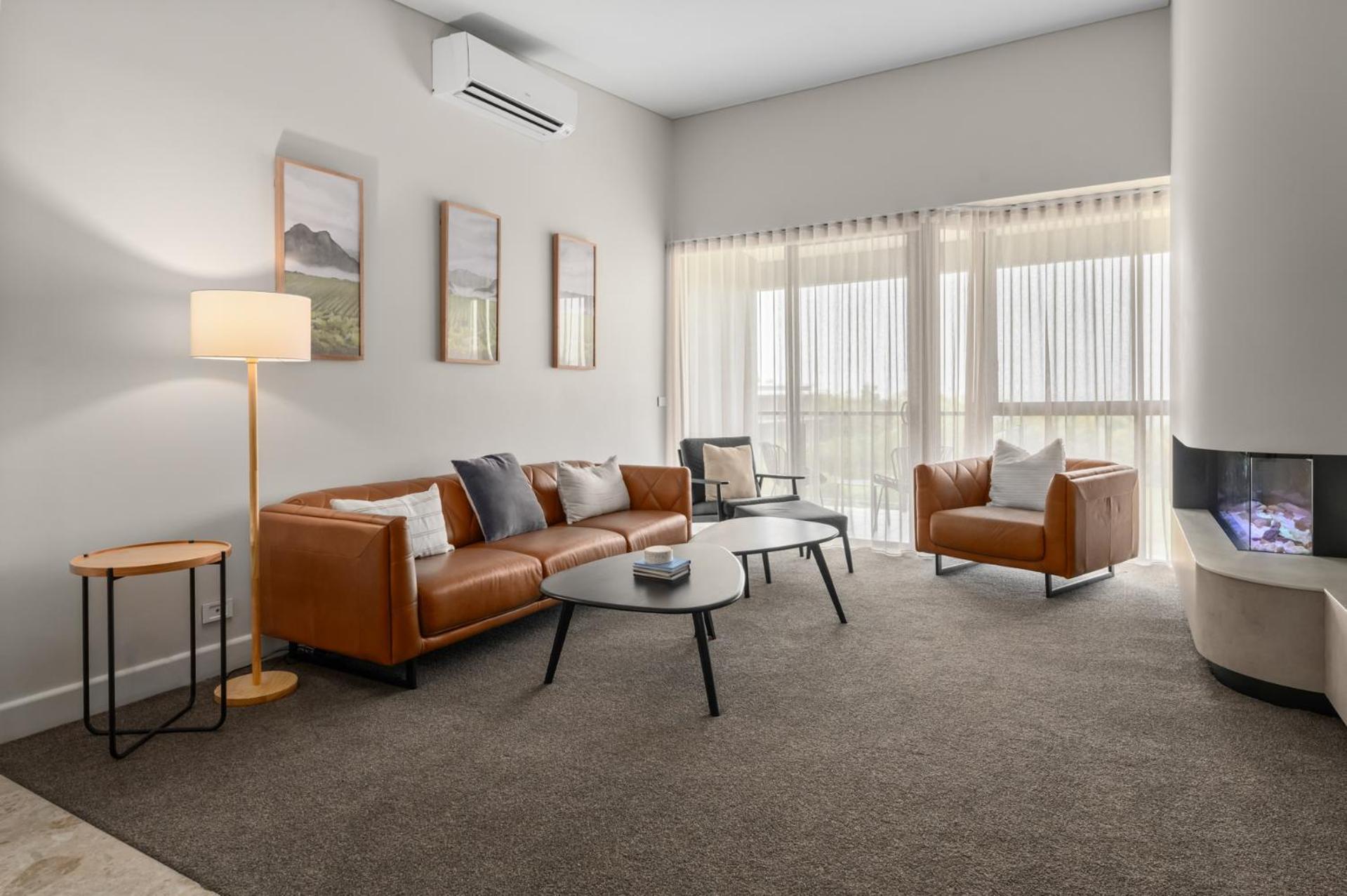 Balgownie Estate Yarra Valley Yarra Glen Buitenkant foto A living room in a typical apartment