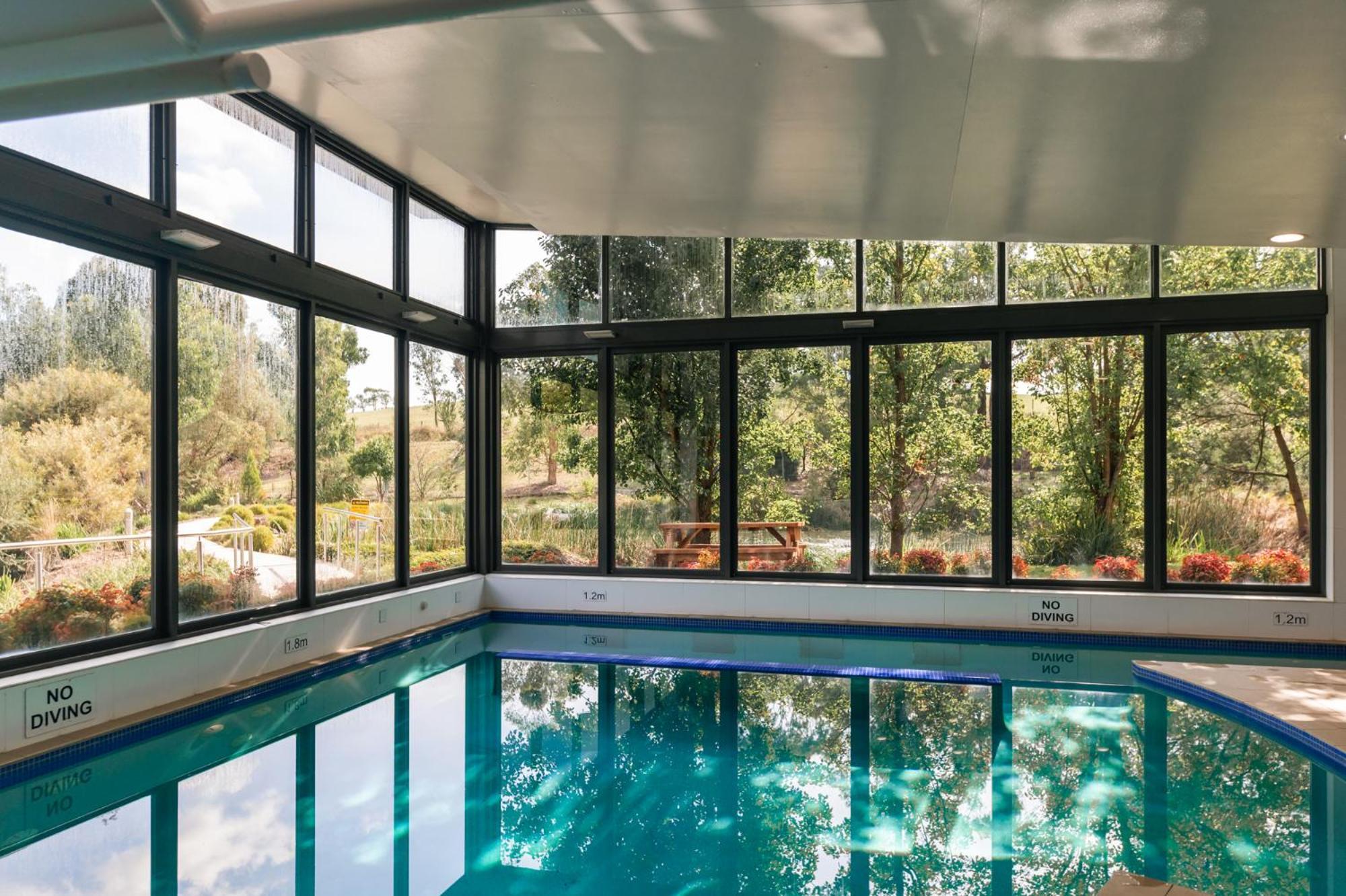 Balgownie Estate Yarra Valley Yarra Glen Buitenkant foto The swimming pool at the hotel